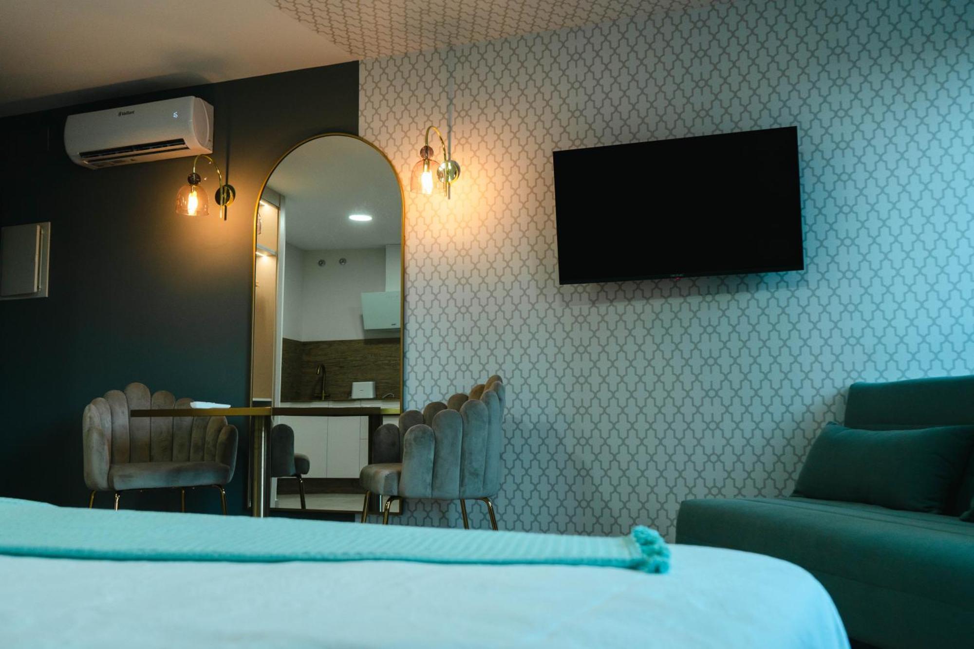 Apartamentos La Posada Кориа Экстерьер фото